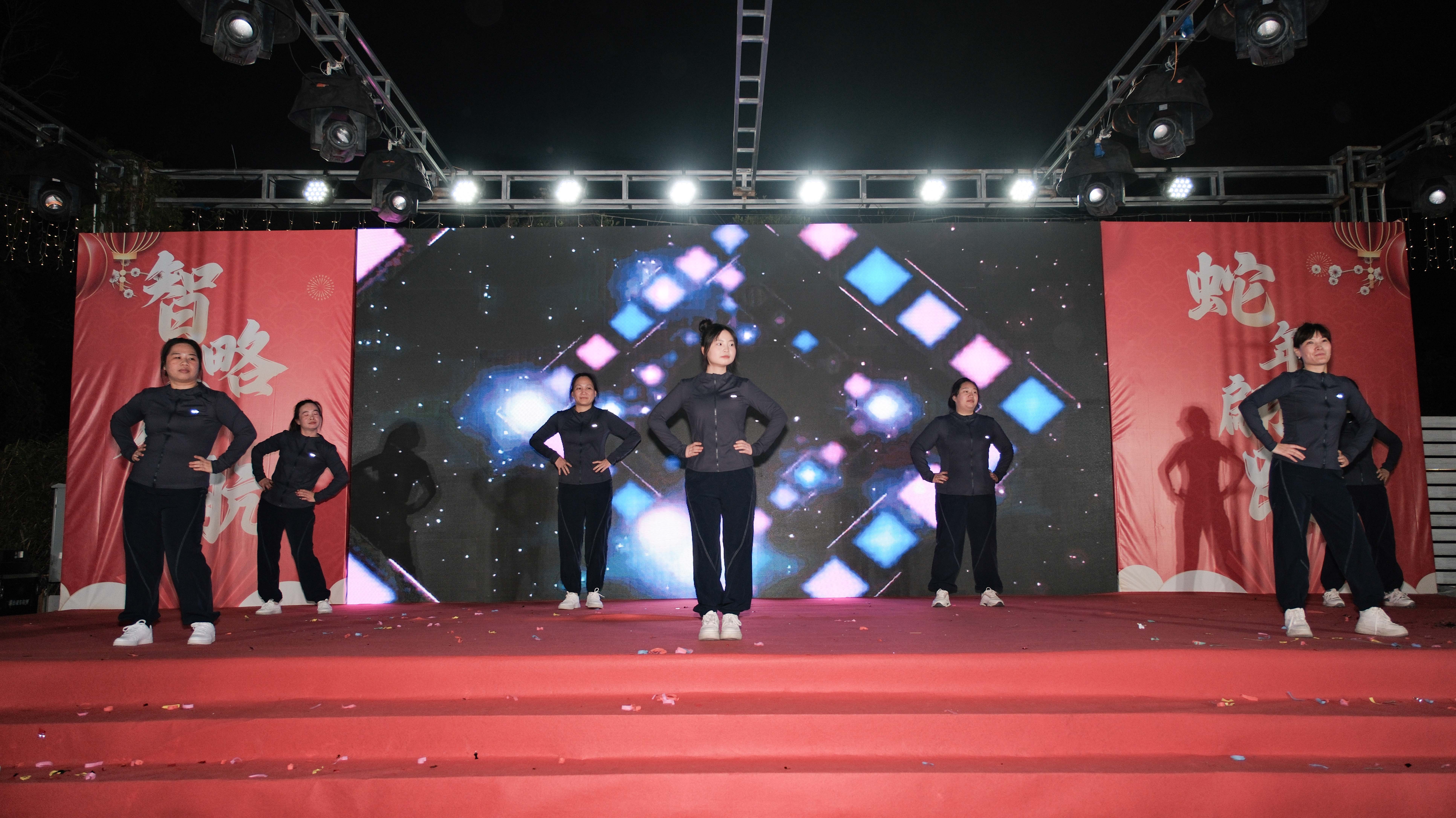久信達科技2024年年會圓滿落幕：感恩同行，共創(chuàng)環(huán)保新未來，乘風破浪，夢想起航(圖10)